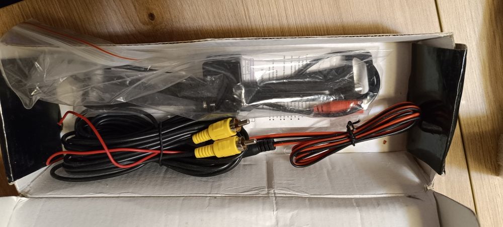 Мултимедия 1 дин за кола + задна камера над номера