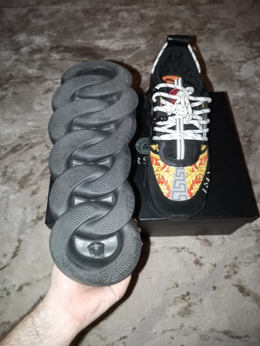 Versace chain reaction gold mărimea 43