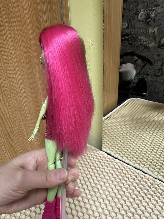 Пролам куклу монстр хай!