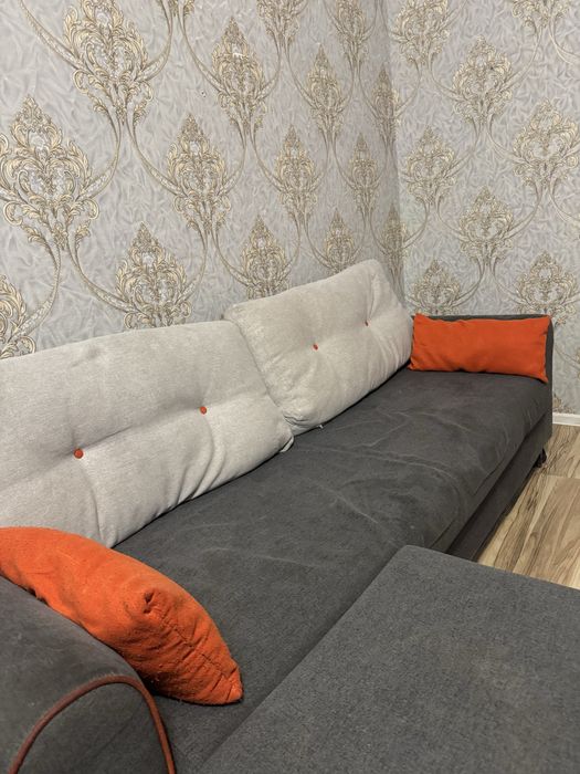 Диван с пуфиком!!!