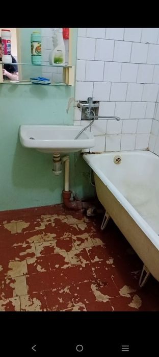 Продается 1/2/4 на м-ве Ялангач (Ориентир 187,190 Школа)