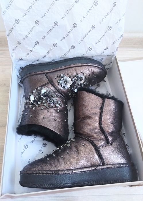 Шикарные угги Tommy Roy продам