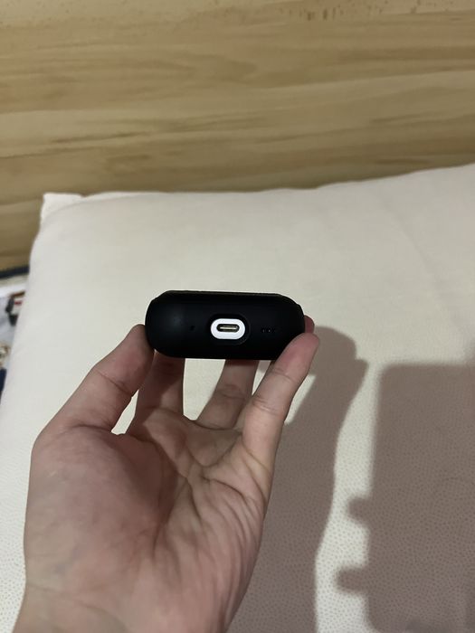 Airpods pro 2 продаеться