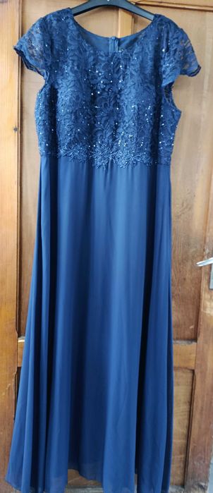 Нова рокля неизползвана