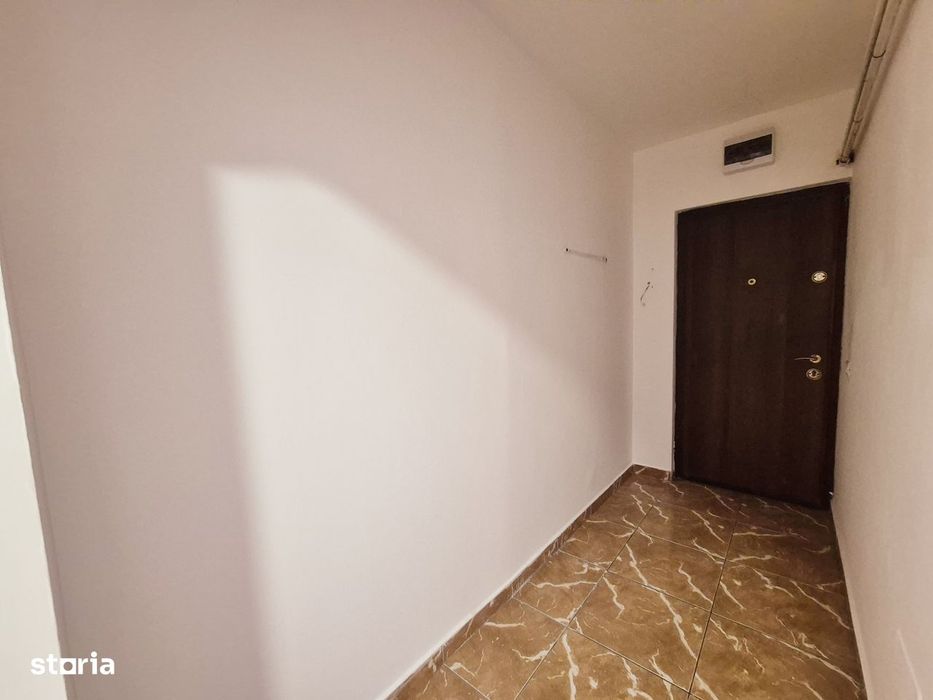 Apartament cu 3 camere, parter, zona 1 Decembrie 1918