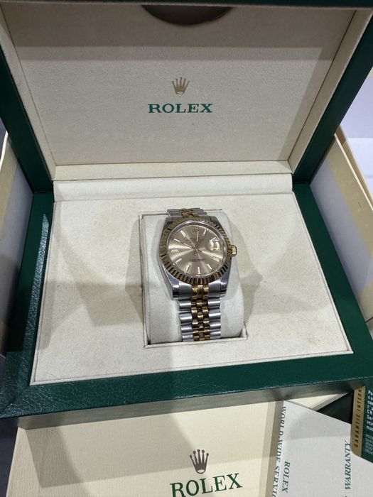 ceas superb auriu argintiu