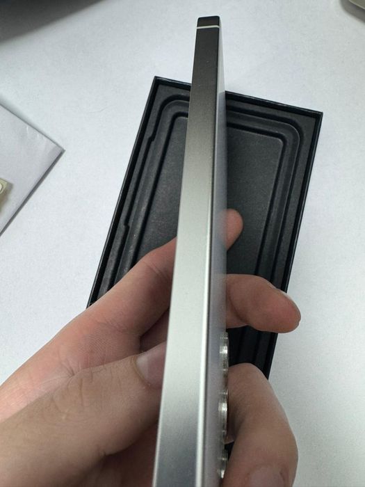 Samsung s24 256gb EAC