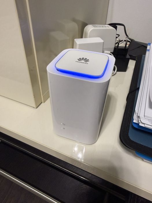 Vand 3 routere Tp-link AX1800, Huawei AX2new și E5180s