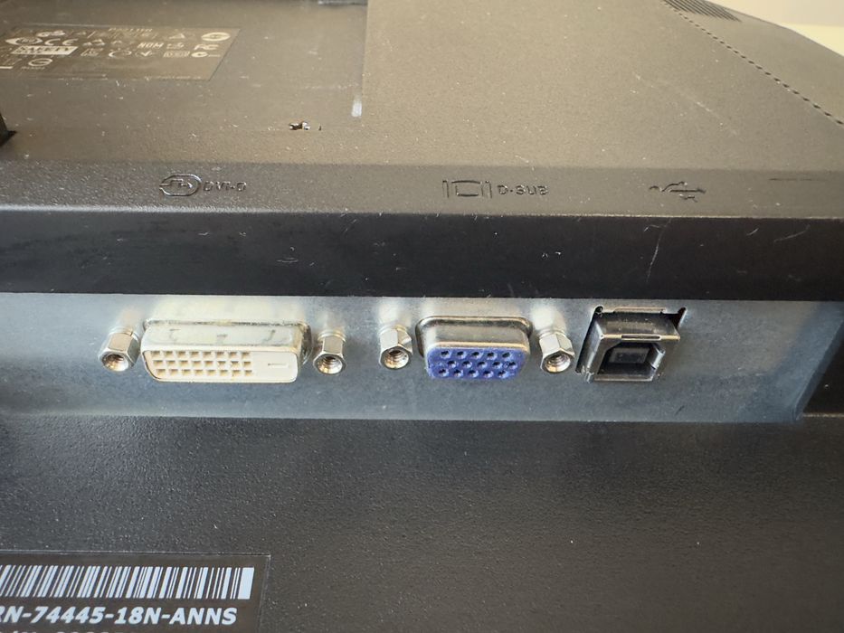 Монитор Делл БУ в хорошем сост.