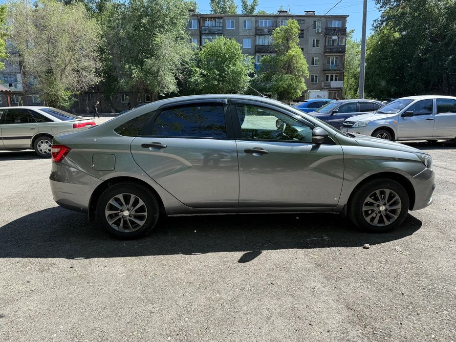 Продам Ладу Весту 1,6 МКПП