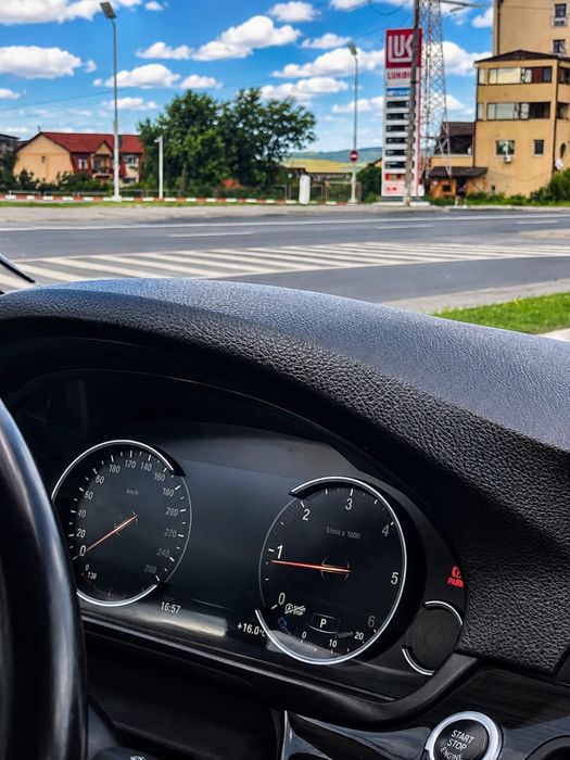 BMW F10 520d xDrive Luxury Facelift 2014 | 184 CP Euro 6 | Întreținut exemplar