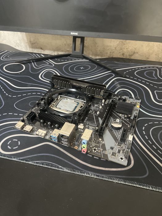 Intel core i5 12400f