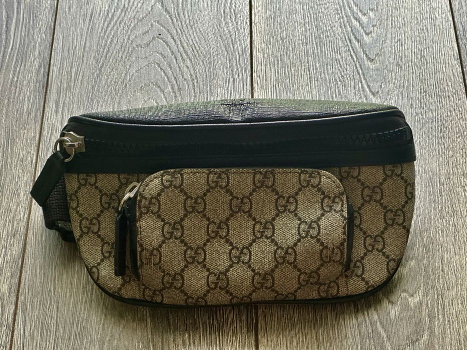 GUCCI GG Supreme 450946 / – Geantă de corp/poșetă tip borsetă