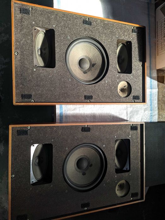 Amplificator si boxe SABA