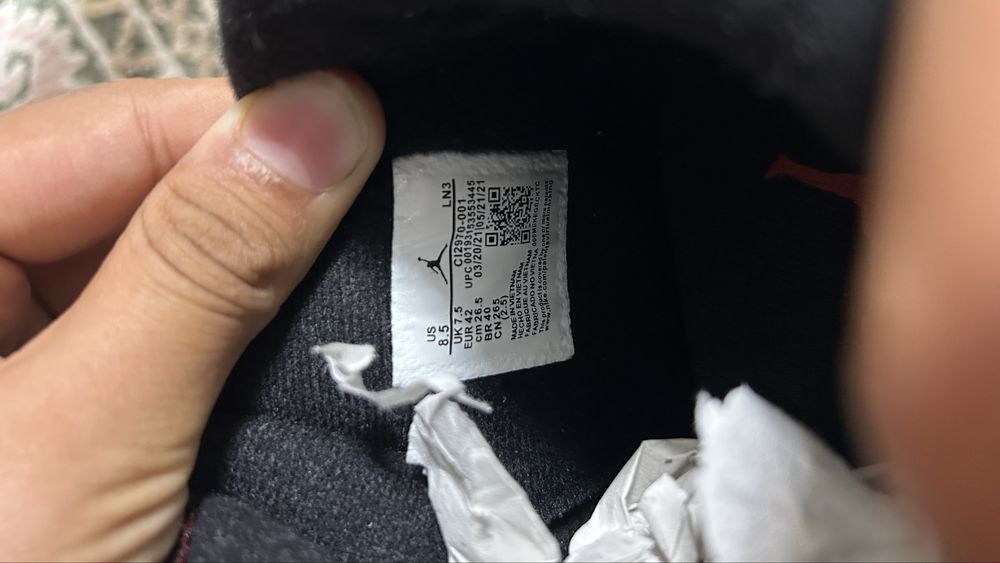 Продам Jordan Air 4 осени