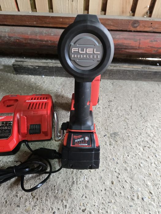Pistol cuie Milwaukee M18 FN18GS Fuel