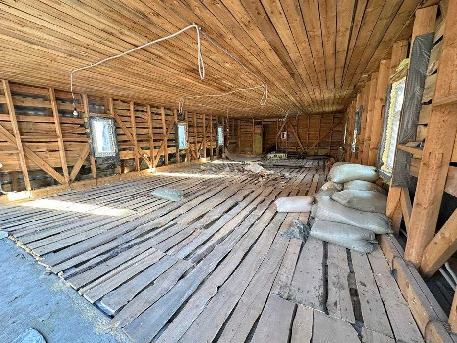 Коммерция в центре, первая линия