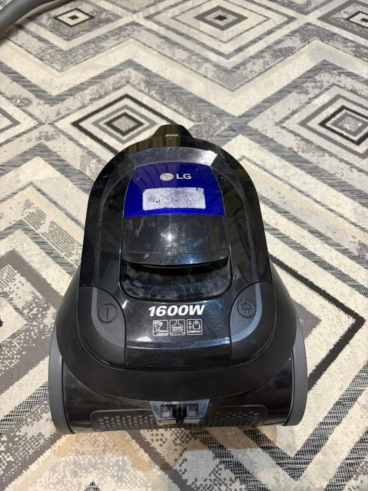 Продаю пылесос LG