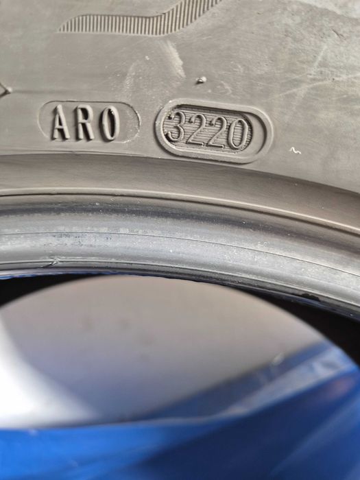 305/40/20 275/45/20 Bridgestone