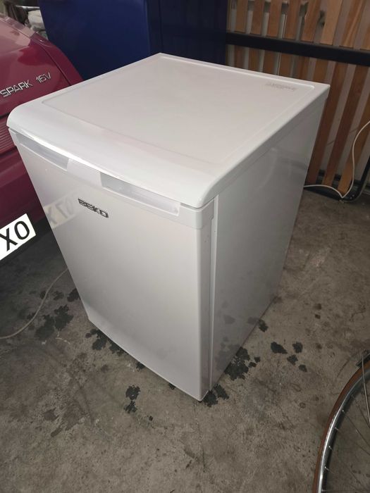 Хладилник Beko TSE N 84см