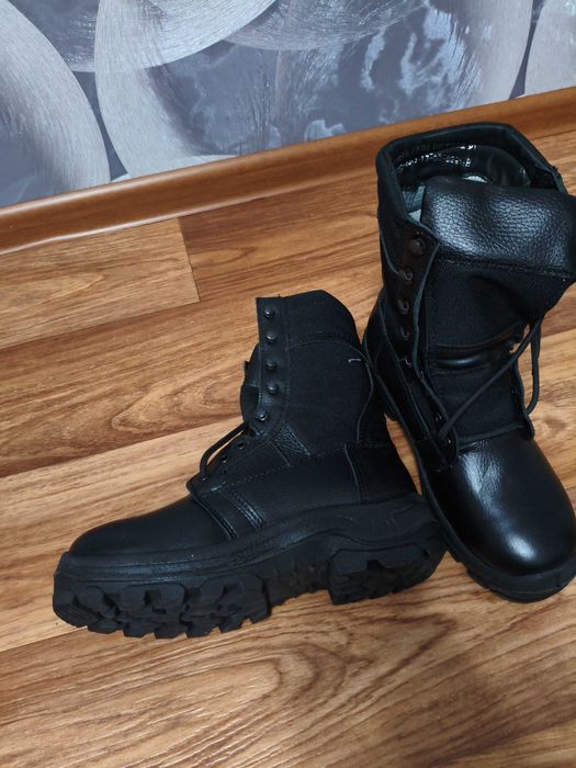 Продам берцы 41 размер