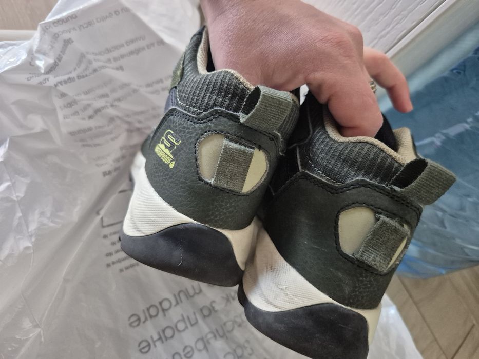 Боти 32 номер skechers