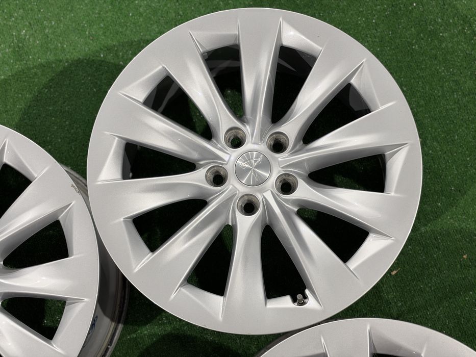 4бр. КАТО НОВИ 19” Оригинални Джанти *SLIPSTREAM/AERO TURBINE* 5х120 за -TESLA S- 8.0Jx19H2, ET40