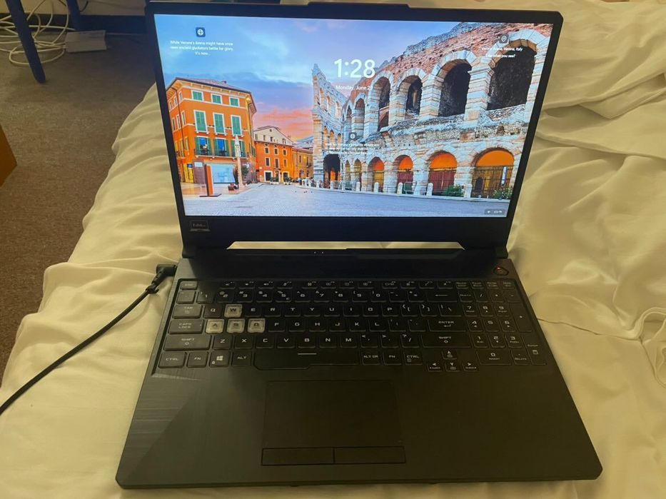 Laptop Gaming asus F15