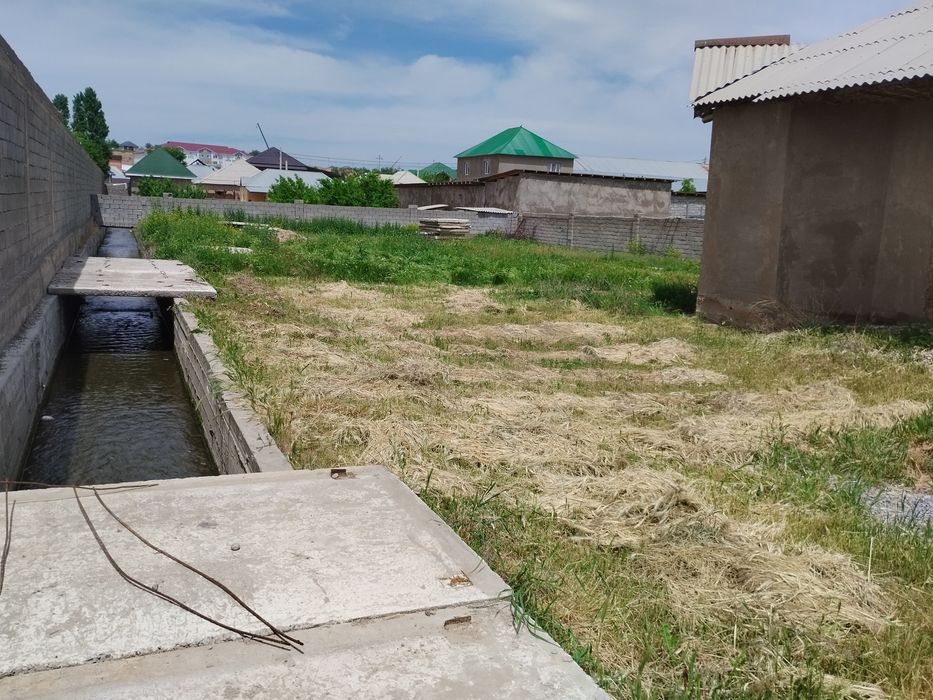 Продам 8 сот дом