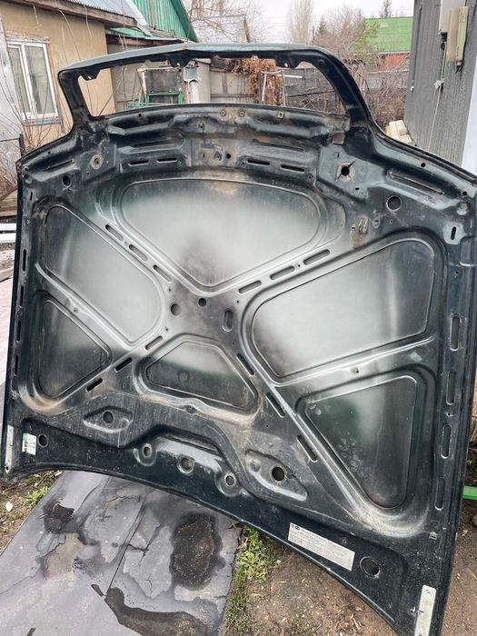 Капот от Ауди  А 6