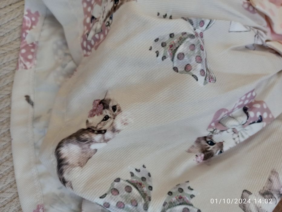 Нова рокля за момиче с етикет