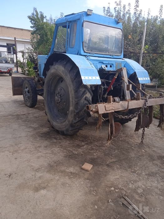 mtz 80 sotiladi.