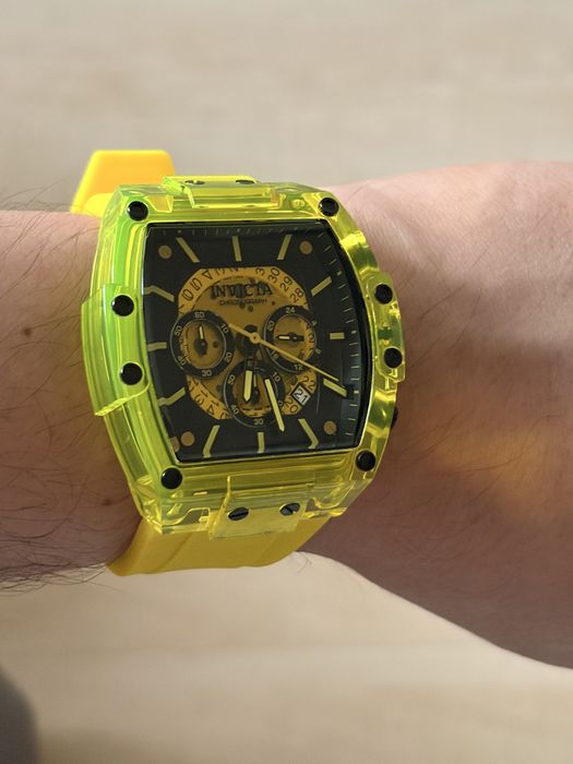 Invicta часовник