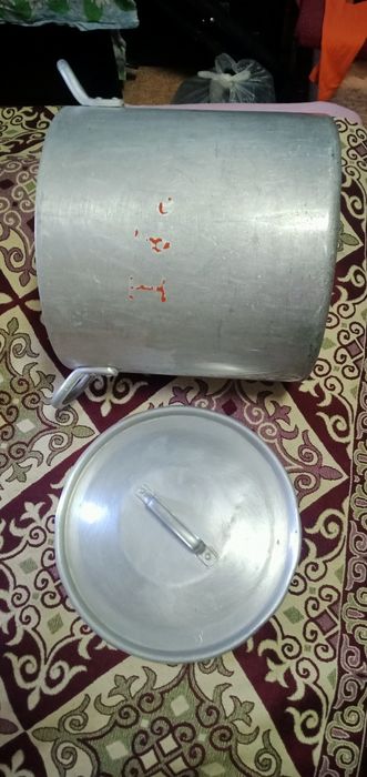 Кастрюля алюминиевая