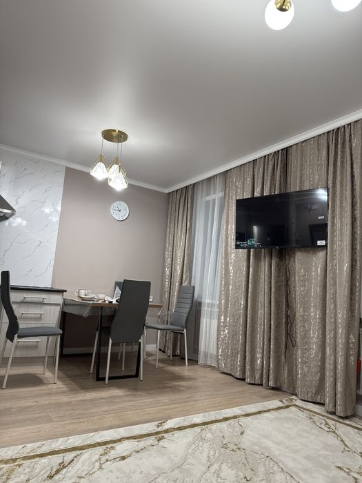 Возьму на подселение девушку !