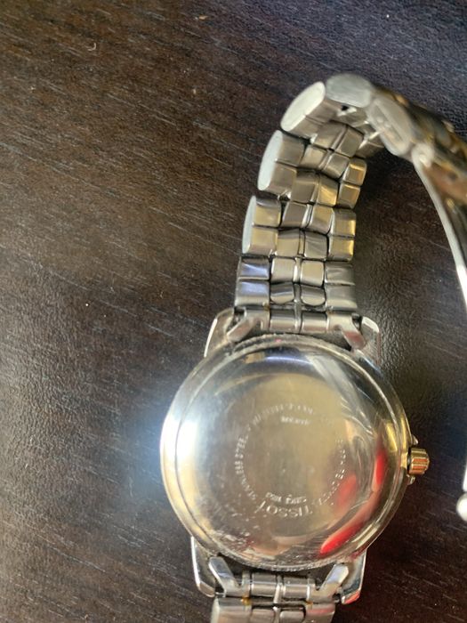 Часовник TISSOT 1853 класически