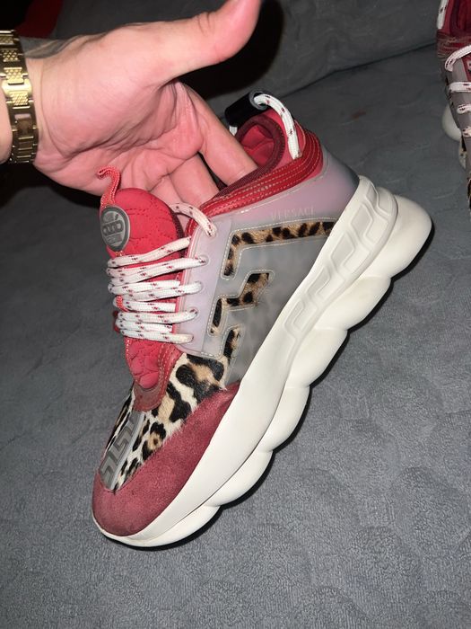 Versace chain reaction