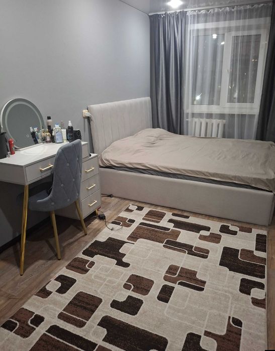 Продам квартиру в районе Караван