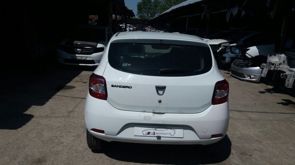 Dacia sandero 2014 1.2 16 v alb piese din dezmembrari