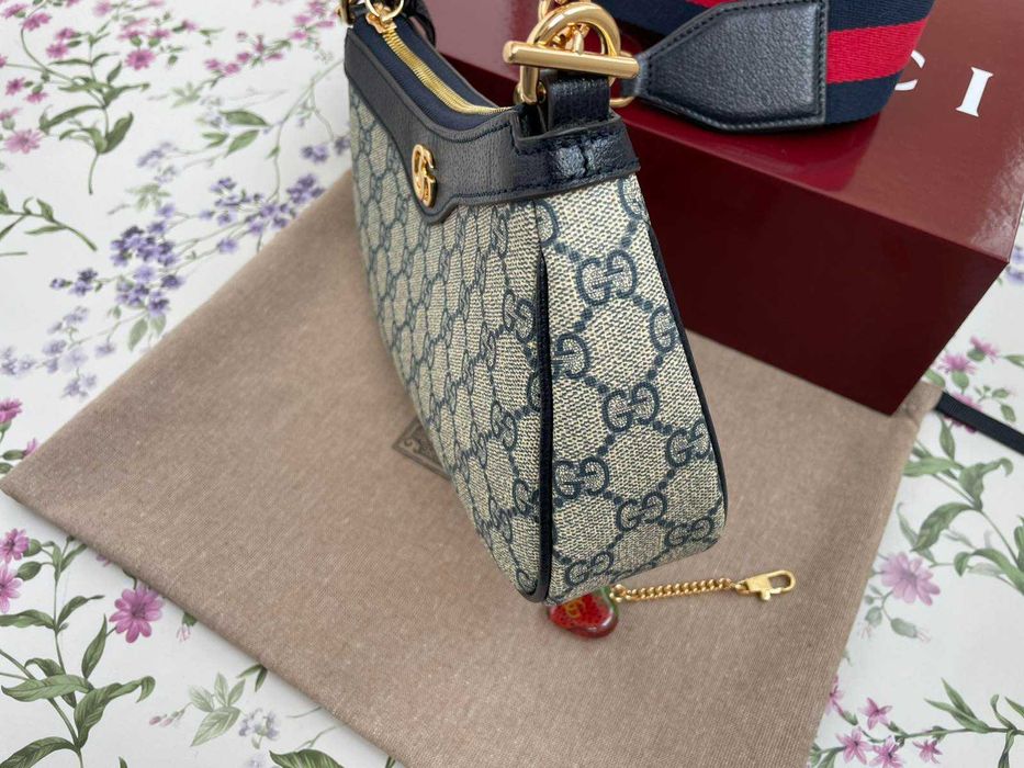 Оригинална Чанта Gucci Ophidia Синя Кожа Бежов Canvas Гучи Златно Gold GG Лого и Синджир