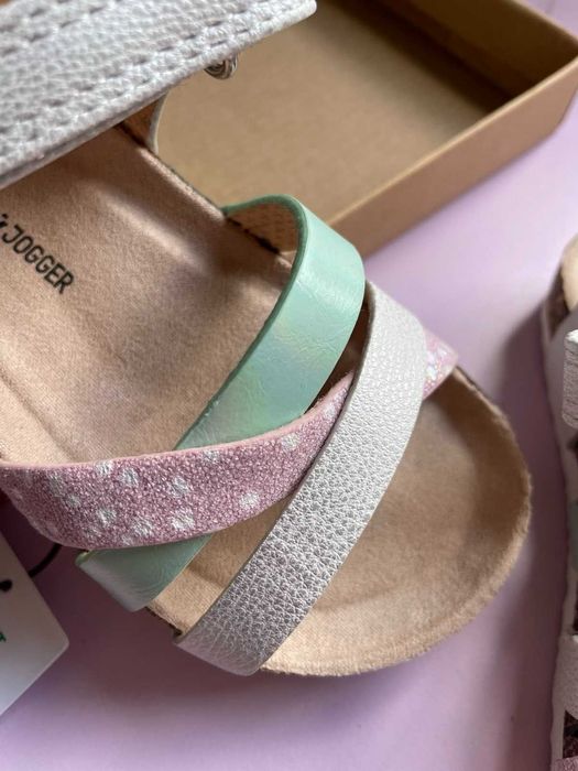 Сандалки за малка госпожица