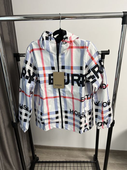 Geaca BURBERRY super calitate