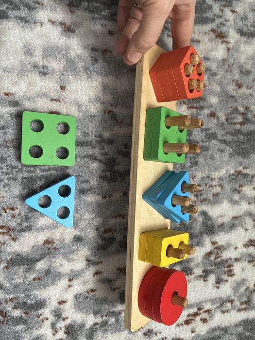 Игрушки от 6 месяцев