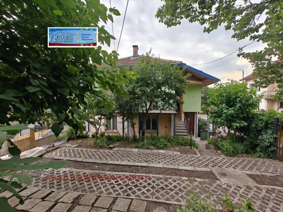 Продажба Къща гр. Перник - Църква 130m²