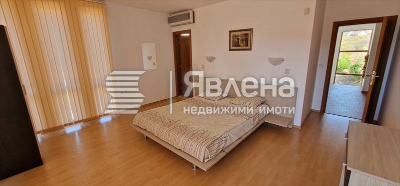 Продава се Къща в с. Кошарица, Област Бургас - 150 кв.м за 933 €/кв.м - Снимка #4