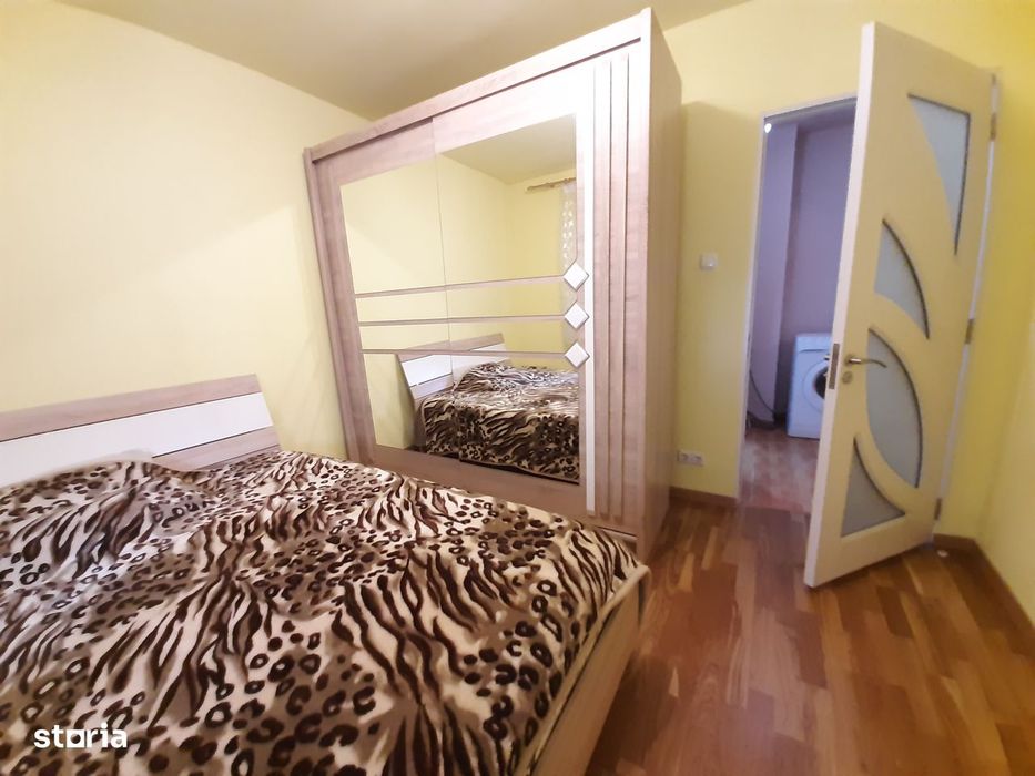 Vand apartament 3 camere PARTER, bloc caramida, Micro 16, Satu Mare