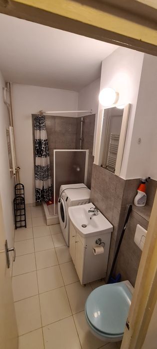 Garsoniera Teiul Doamnei , str Petre Antonescu nr 5, etaj 5 din 10