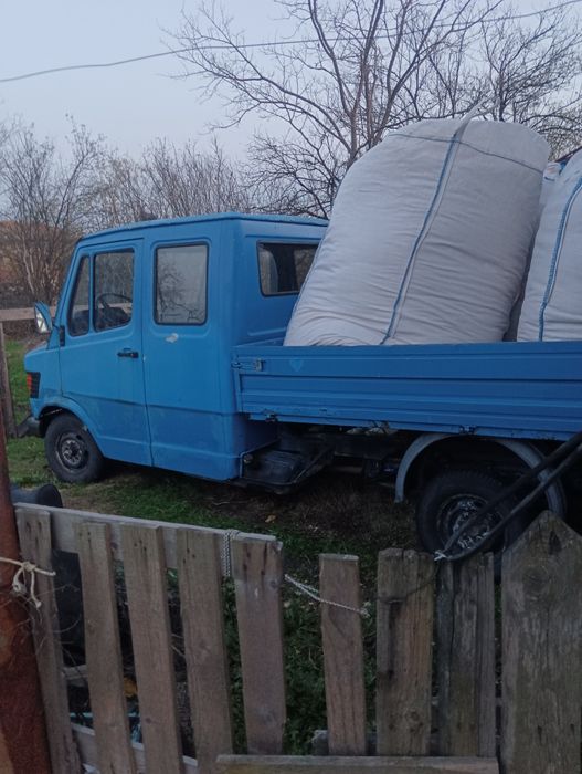 Бордови бус mercedes 208 d