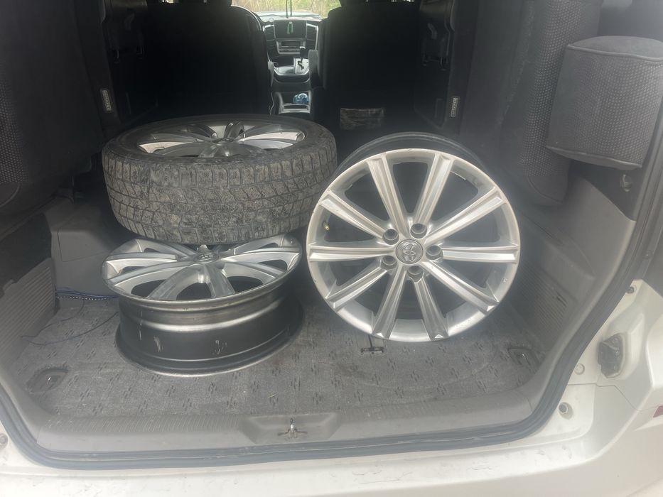 Тайота, алфарт диски р18