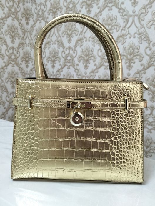 Hermes tilla rang sumka